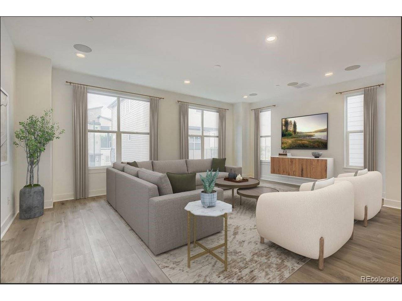 10886 E Hinsdale, Centennial, CO 80112