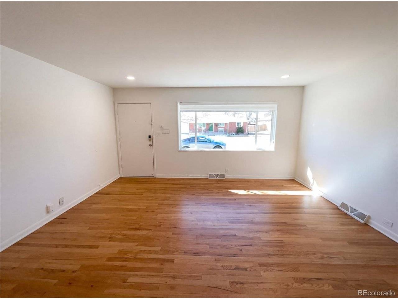 3395 W Saratoga, Englewood, CO 80110