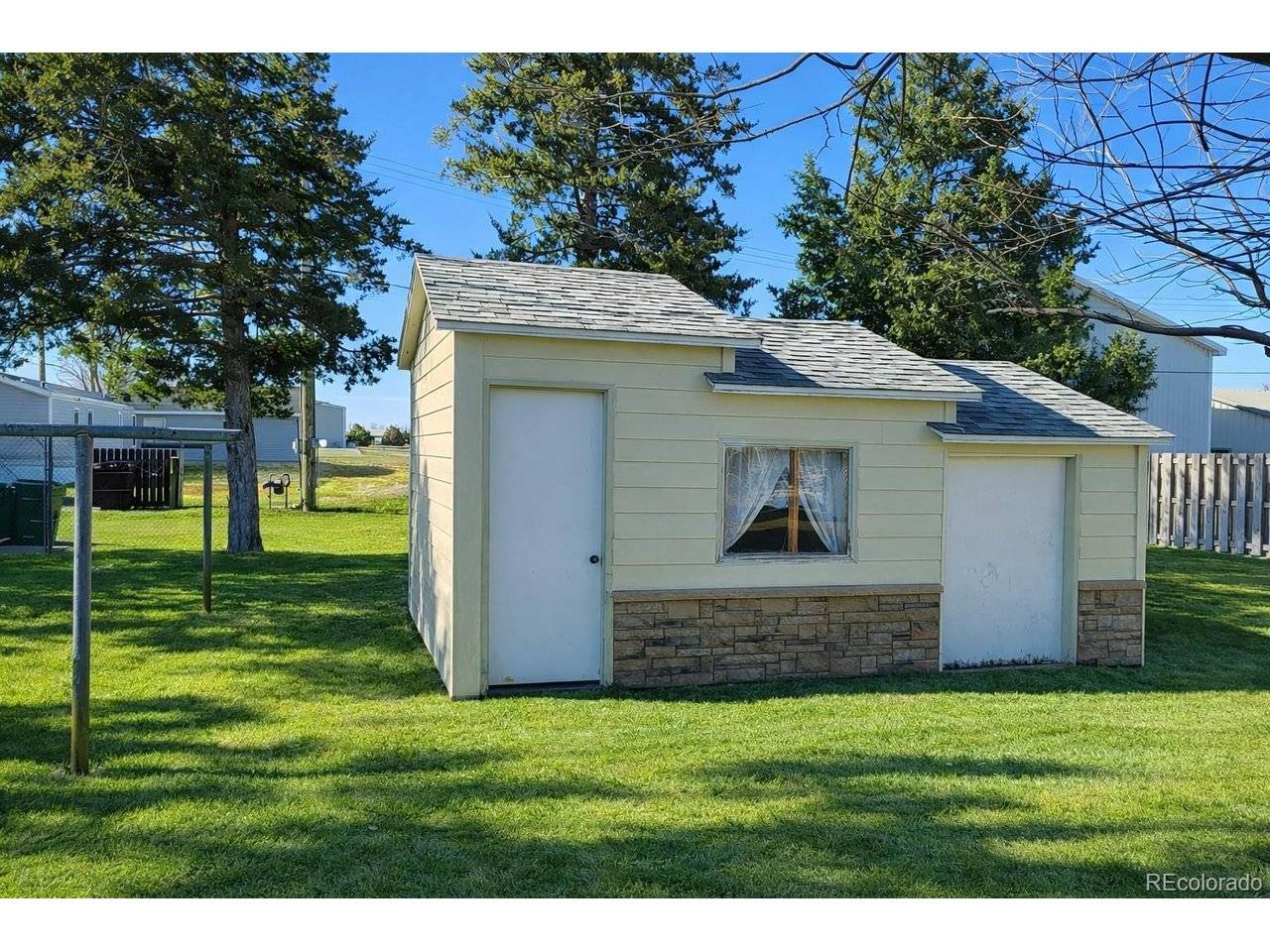 218 W 9th, Julesburg, CO 80737