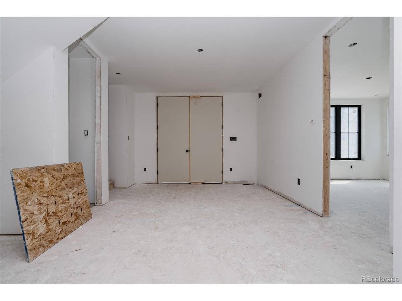 1935 Meade, Denver, CO 80211