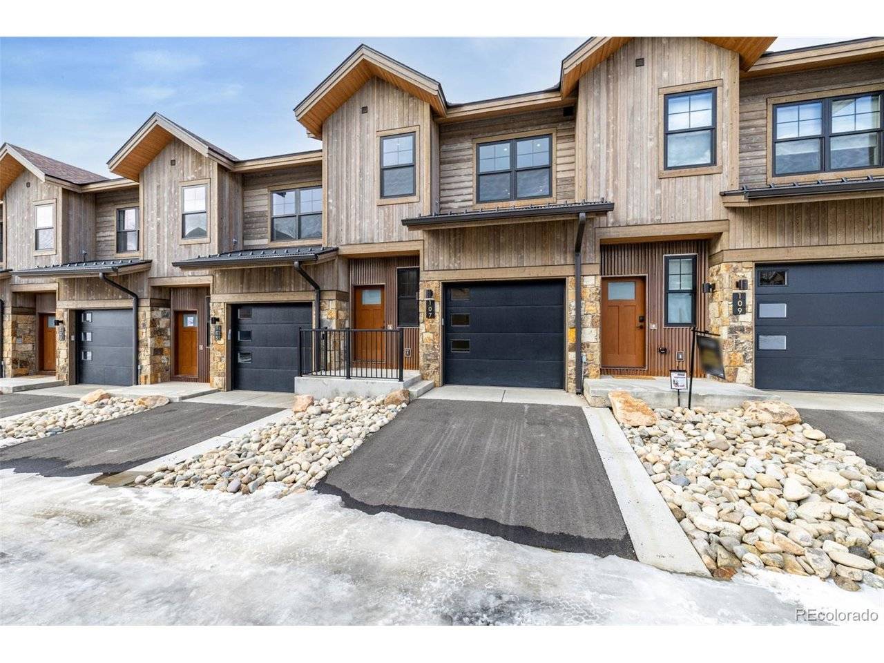 107 Saddle Mountain Camp, Granby, CO 80446