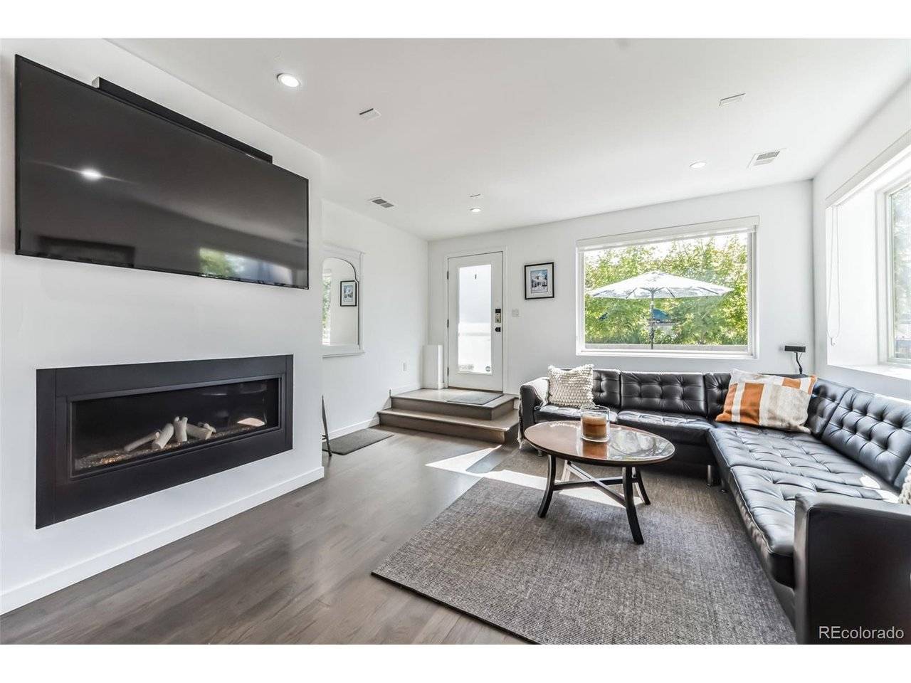3501 Navajo, Denver, CO 80211
