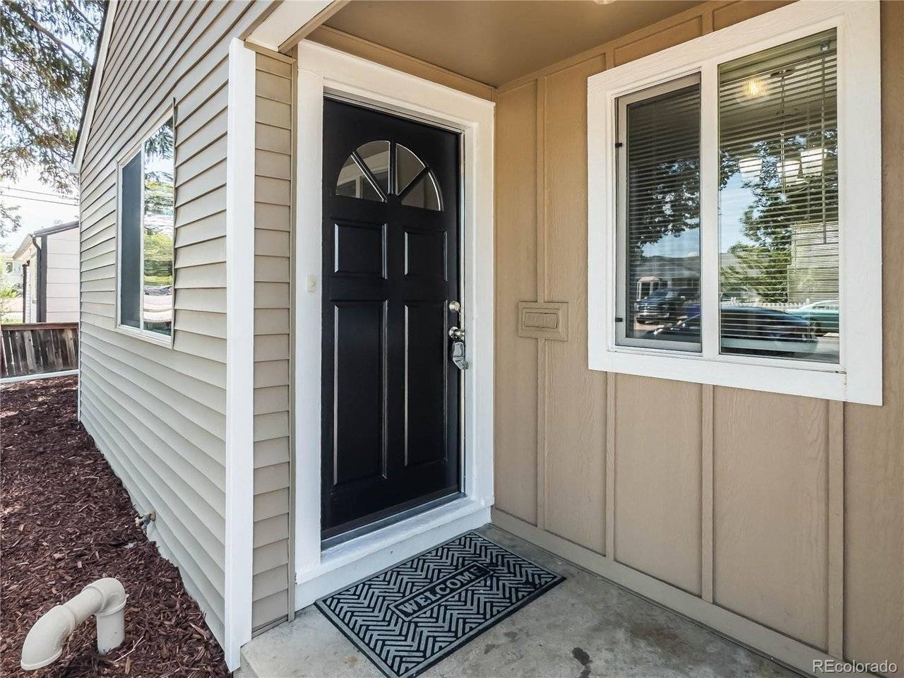 1713 Jamaica, Aurora, CO 80010