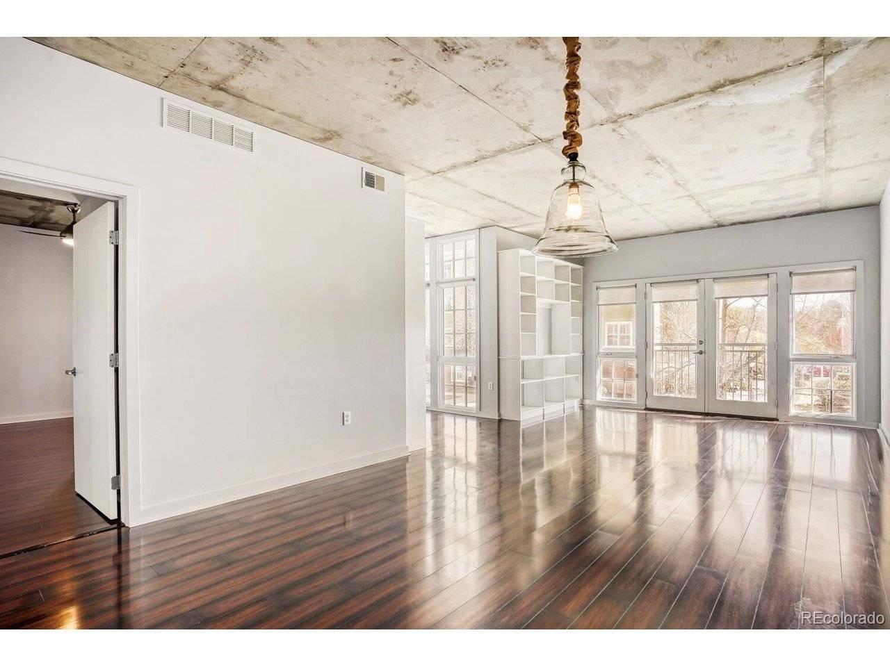 275 S Harrison #208, Denver, CO 80209