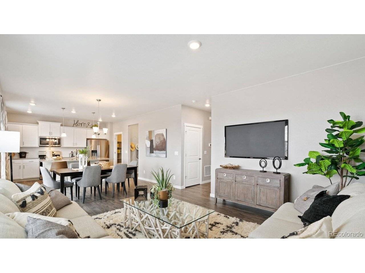 9897 Danube, Commerce City, CO 80022