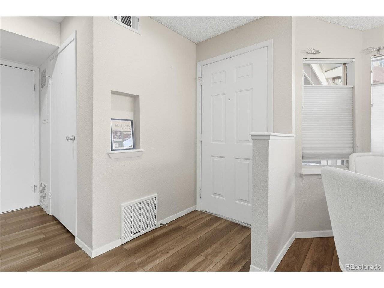 6001 S Yosemite #B202, Greenwood Village, CO 80111