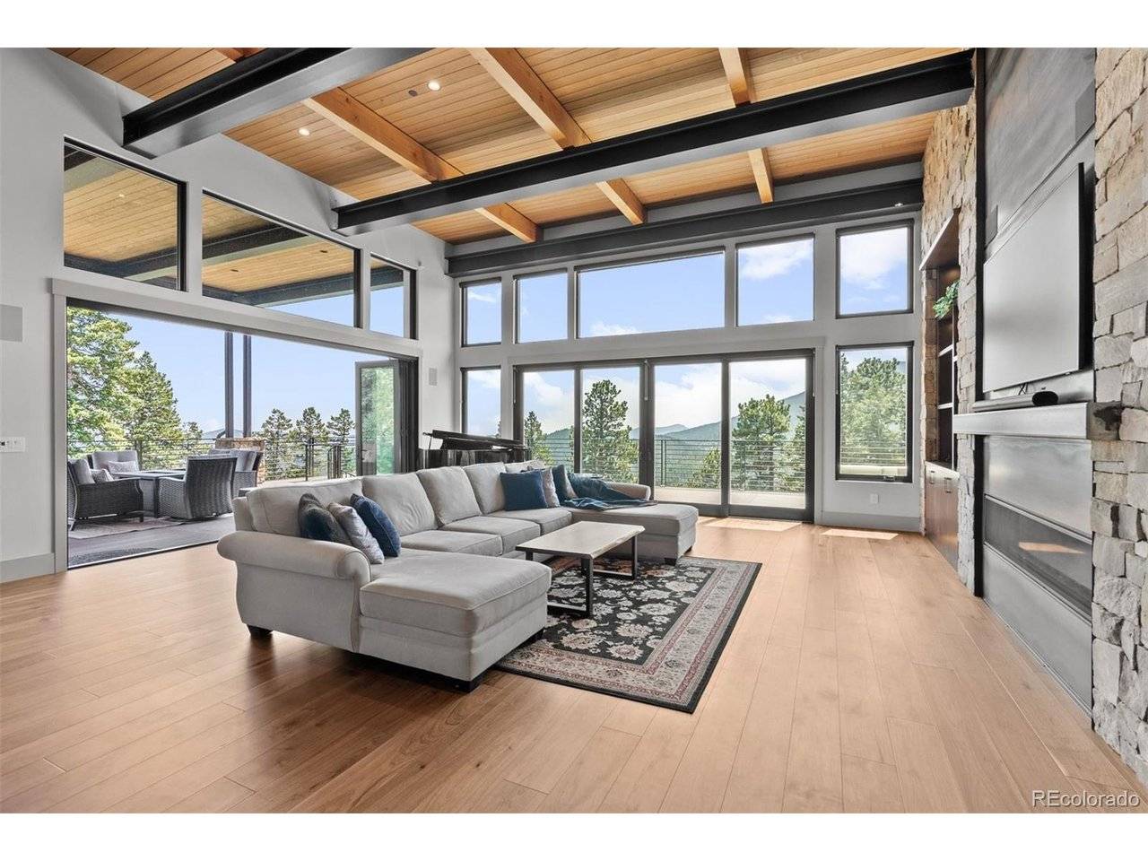 1082 W Meadow, Evergreen, CO 80439