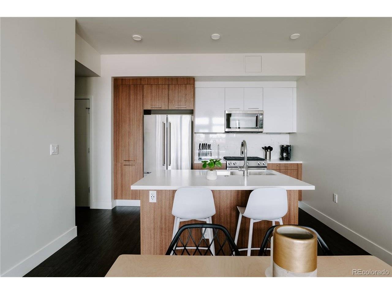 2880 Zuni #406, Denver, CO 80211