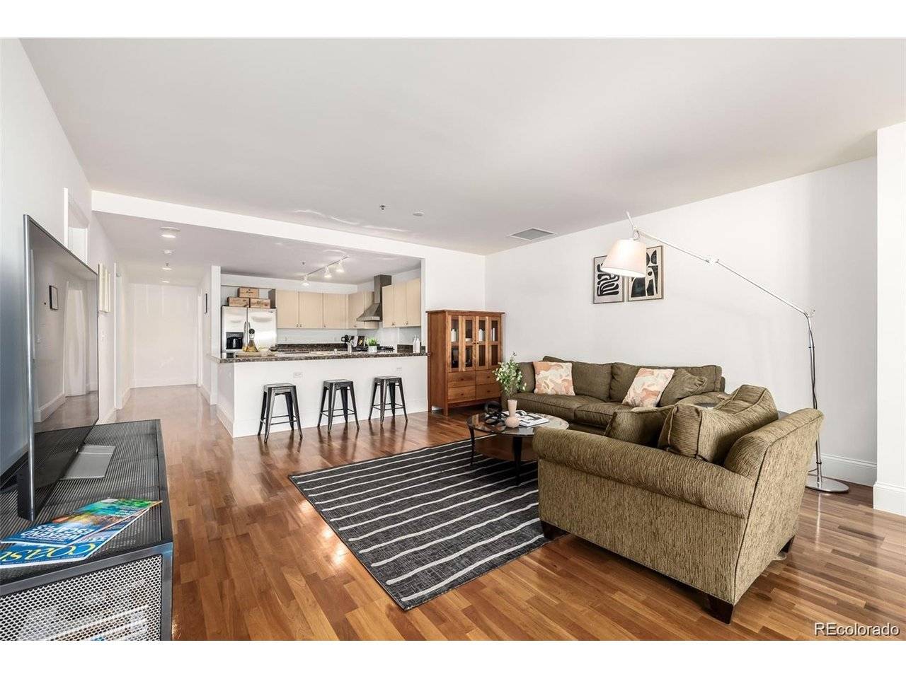 1560 Blake #810, Denver, CO 80202