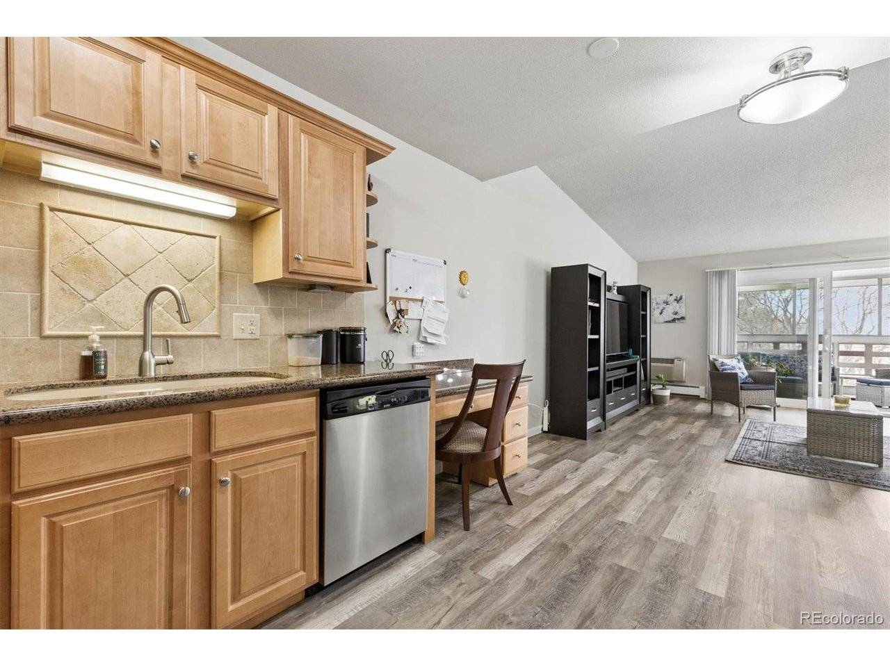 9385 E Center #12D, Denver, CO 80247
