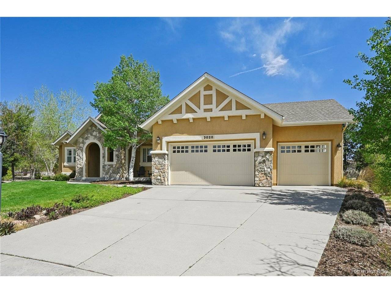 3020 Hollycrest, Colorado Springs, CO 80920