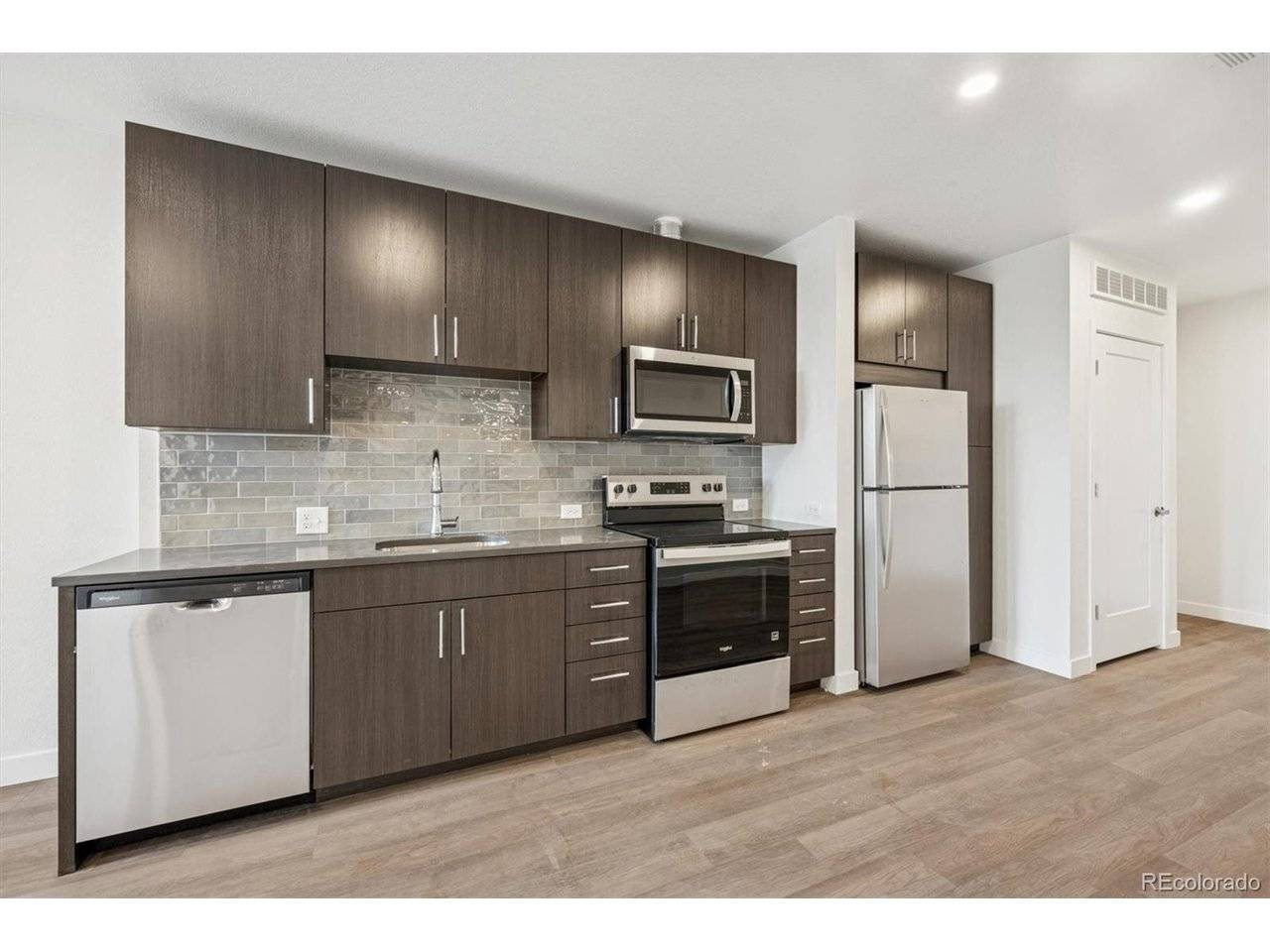 639 29th St #209, Denver, CO 80205
