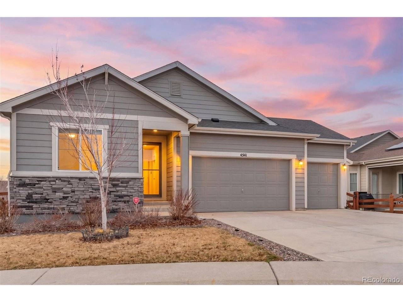 4541 S Valdai, Aurora, CO 80015