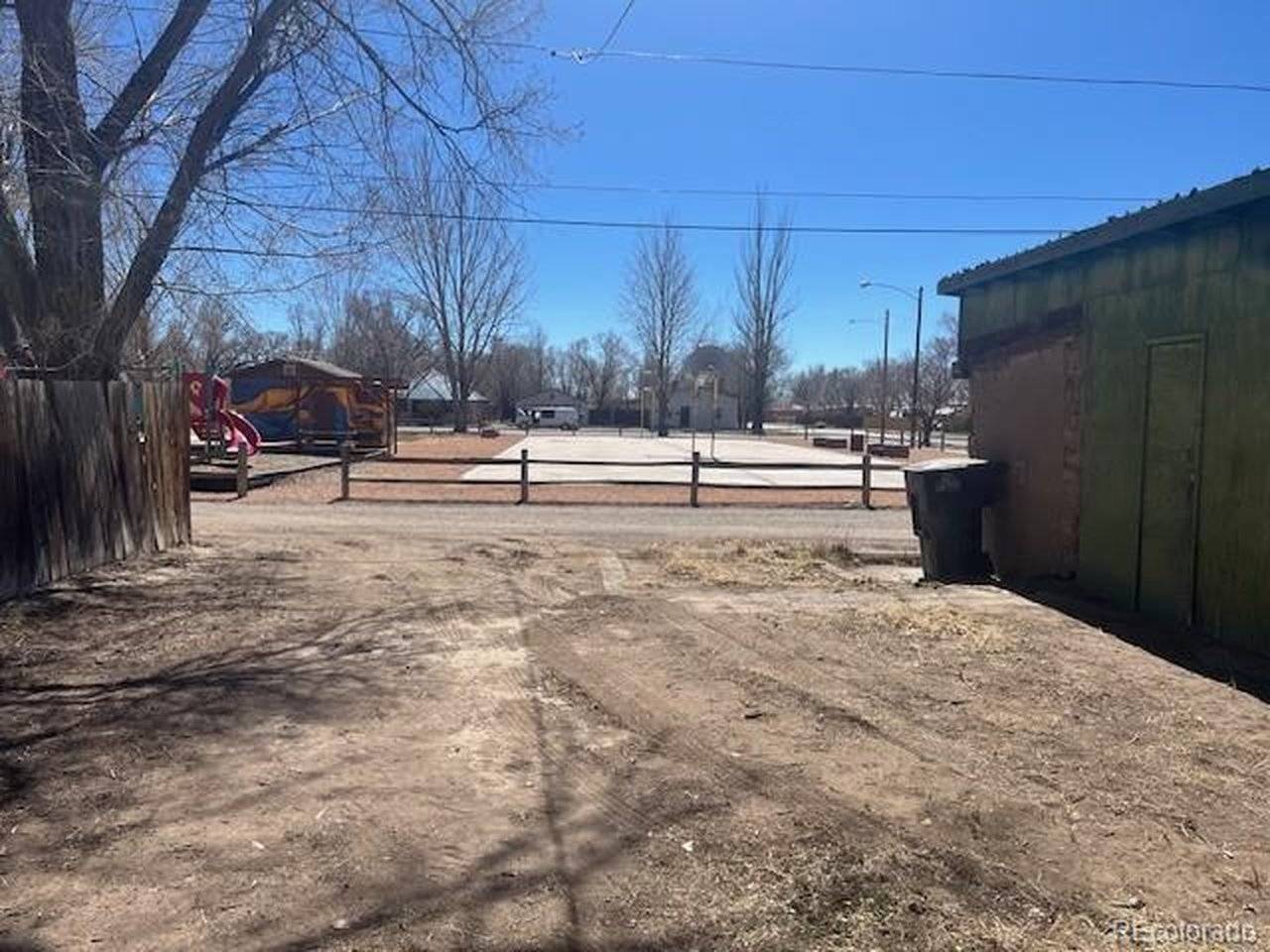922 8th, Alamosa, CO 81101