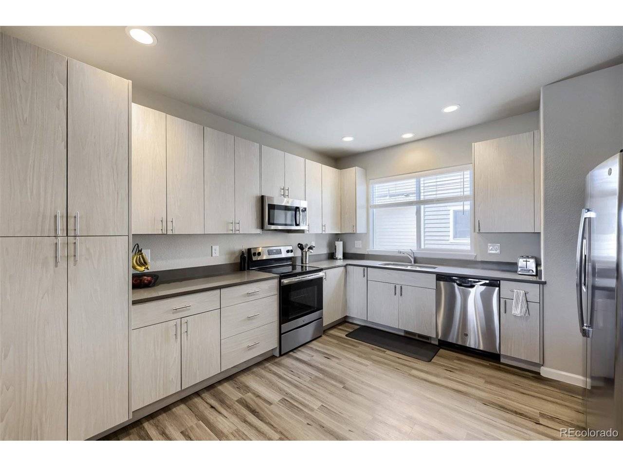11250 Florence #8D, Commerce City, CO 80640