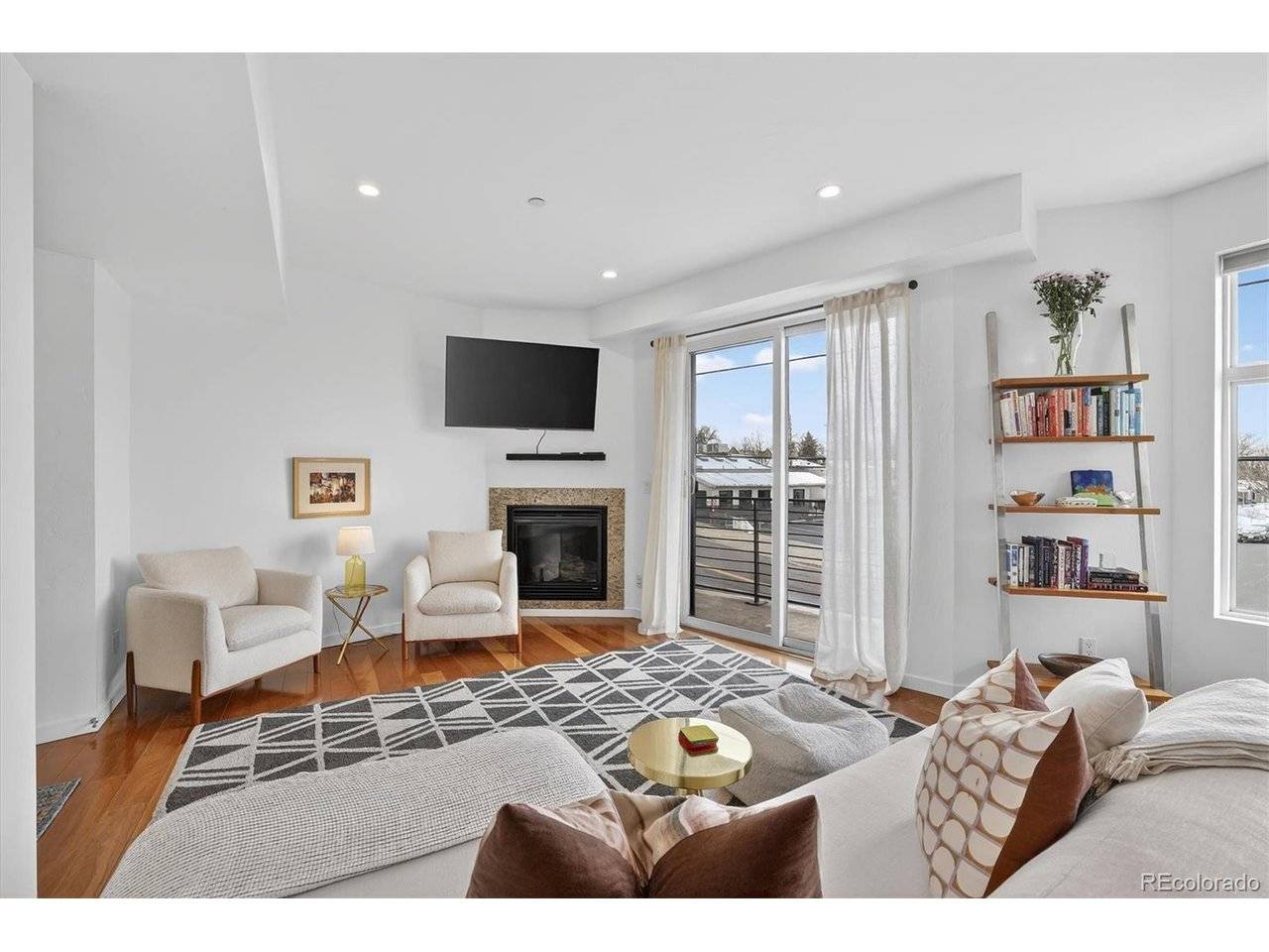 2900 W 44th #201, Denver, CO 80211