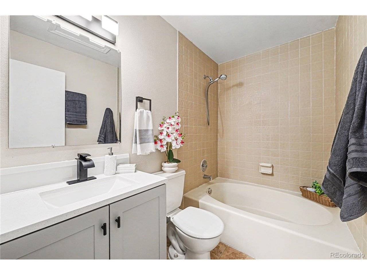8225 E Fairmount #9-201, Denver, CO 80247