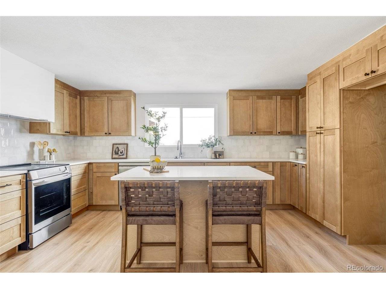 6321 S Florence, Englewood, CO 80111