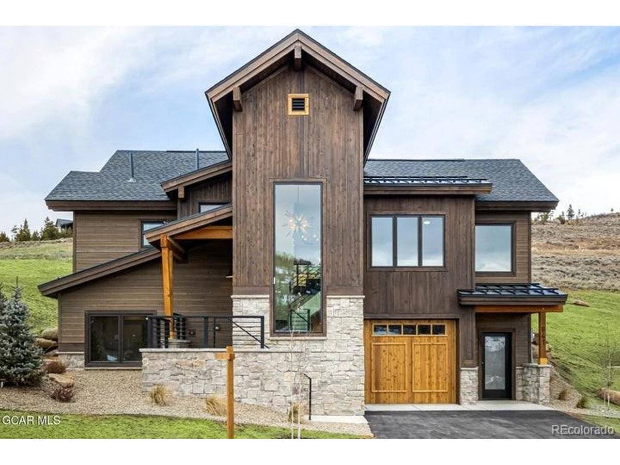 841 Black Feather, Granby, CO 80446