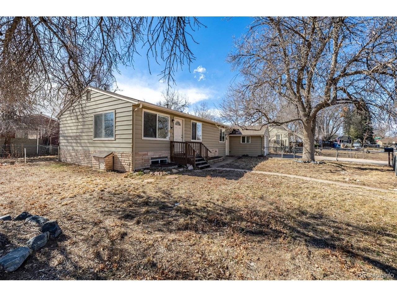 3110 W Bear Creek, Englewood, CO 80110