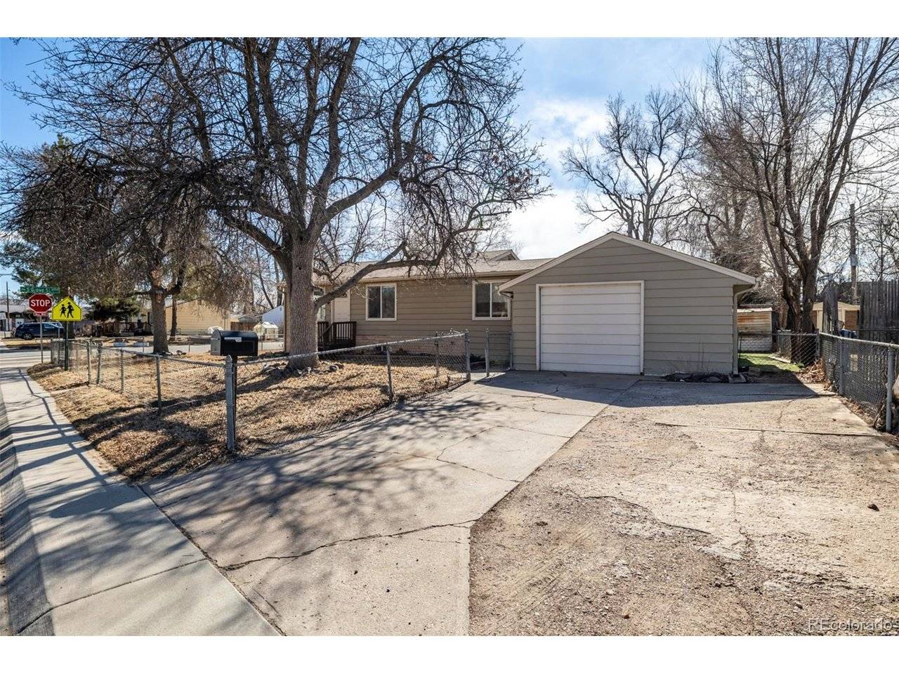 3110 W Bear Creek, Englewood, CO 80110