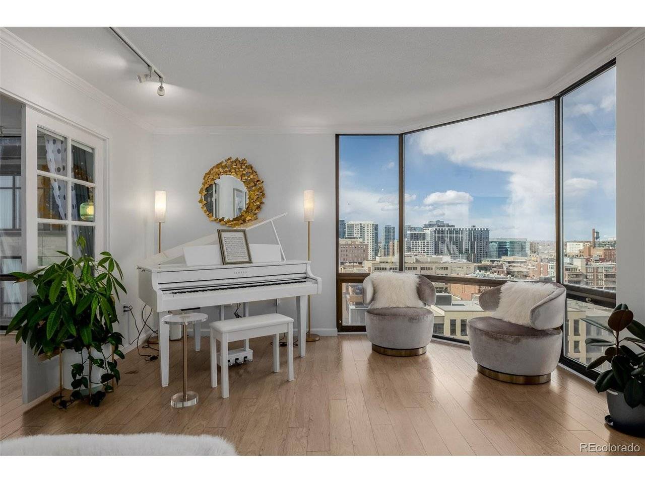 1625 Larimer #1207, Denver, CO 80202