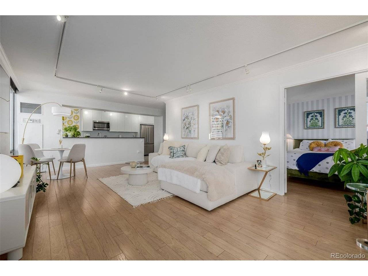 1625 Larimer #1207, Denver, CO 80202