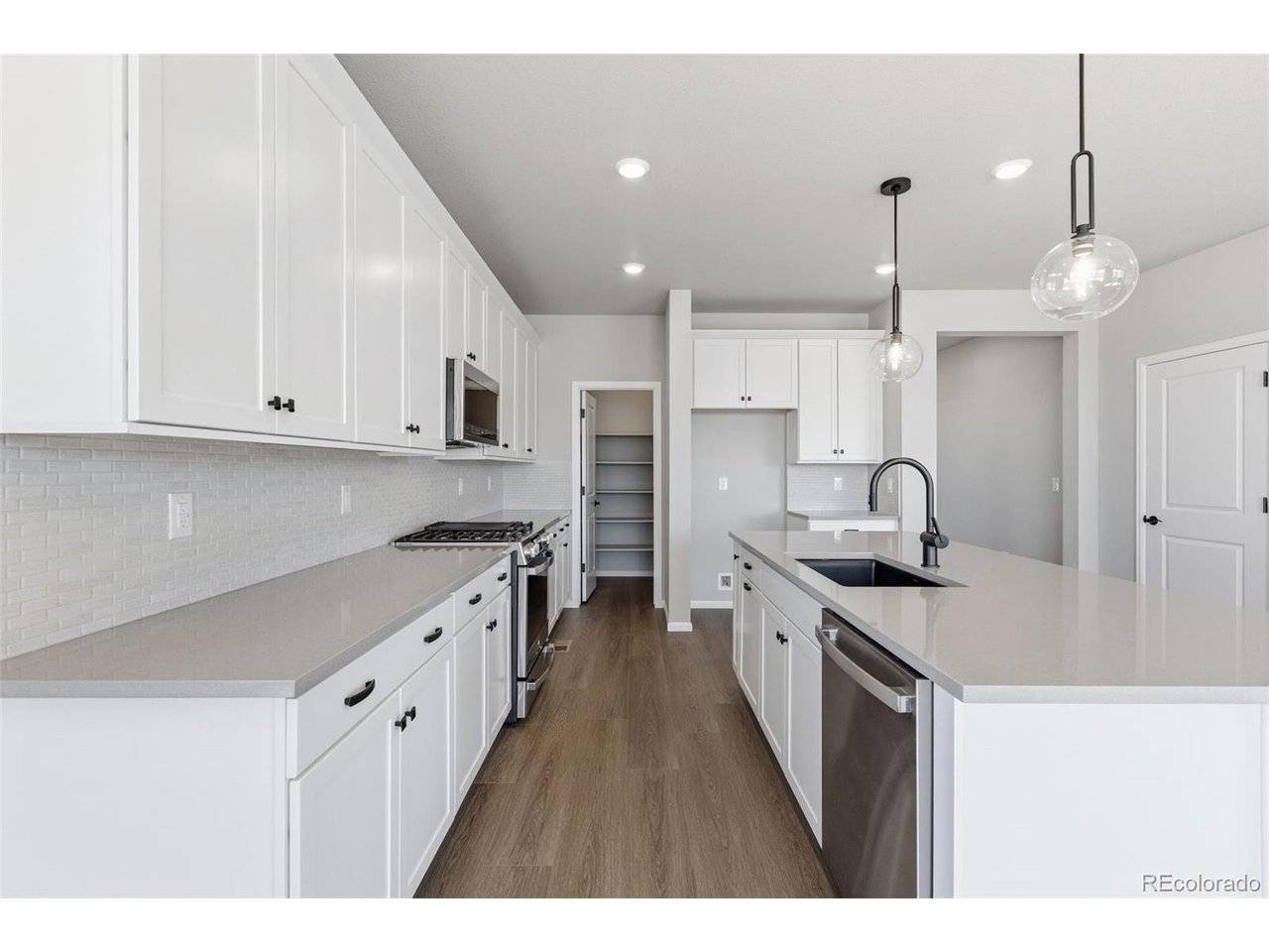24382 E Atlantic, Aurora, CO 80016