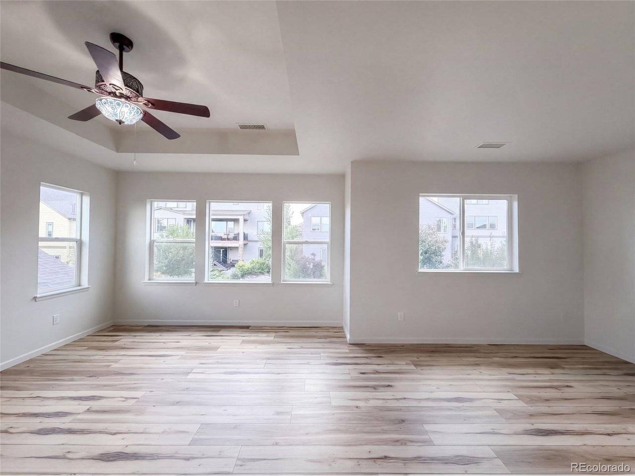 18402 W 93rd, Arvada, CO 80007