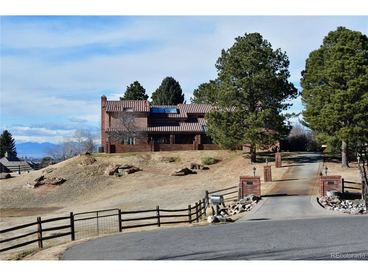 7591 S Ensenada, Centennial, CO 80016