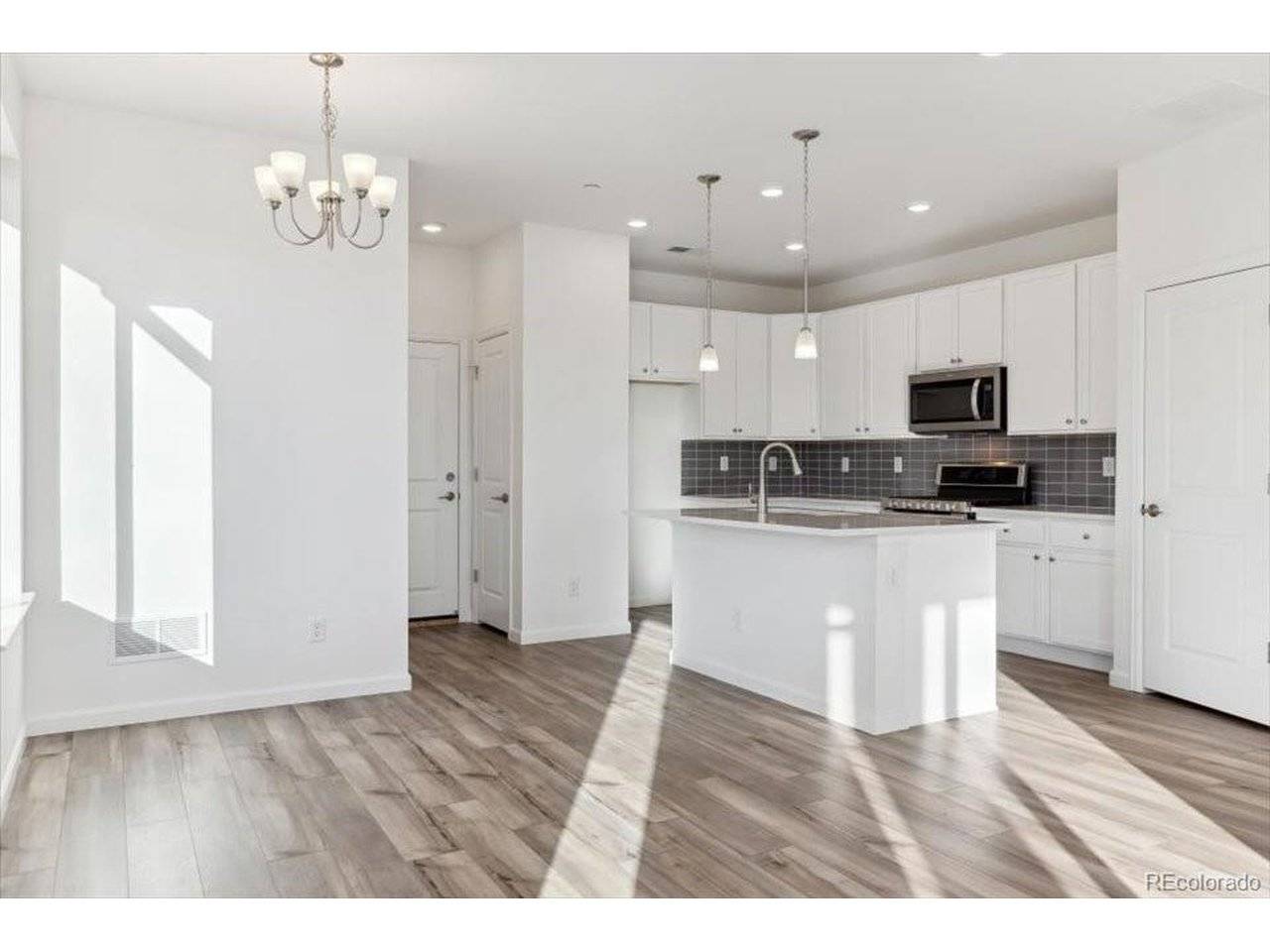 6680 Merseyside, Castle Pines, CO 80108