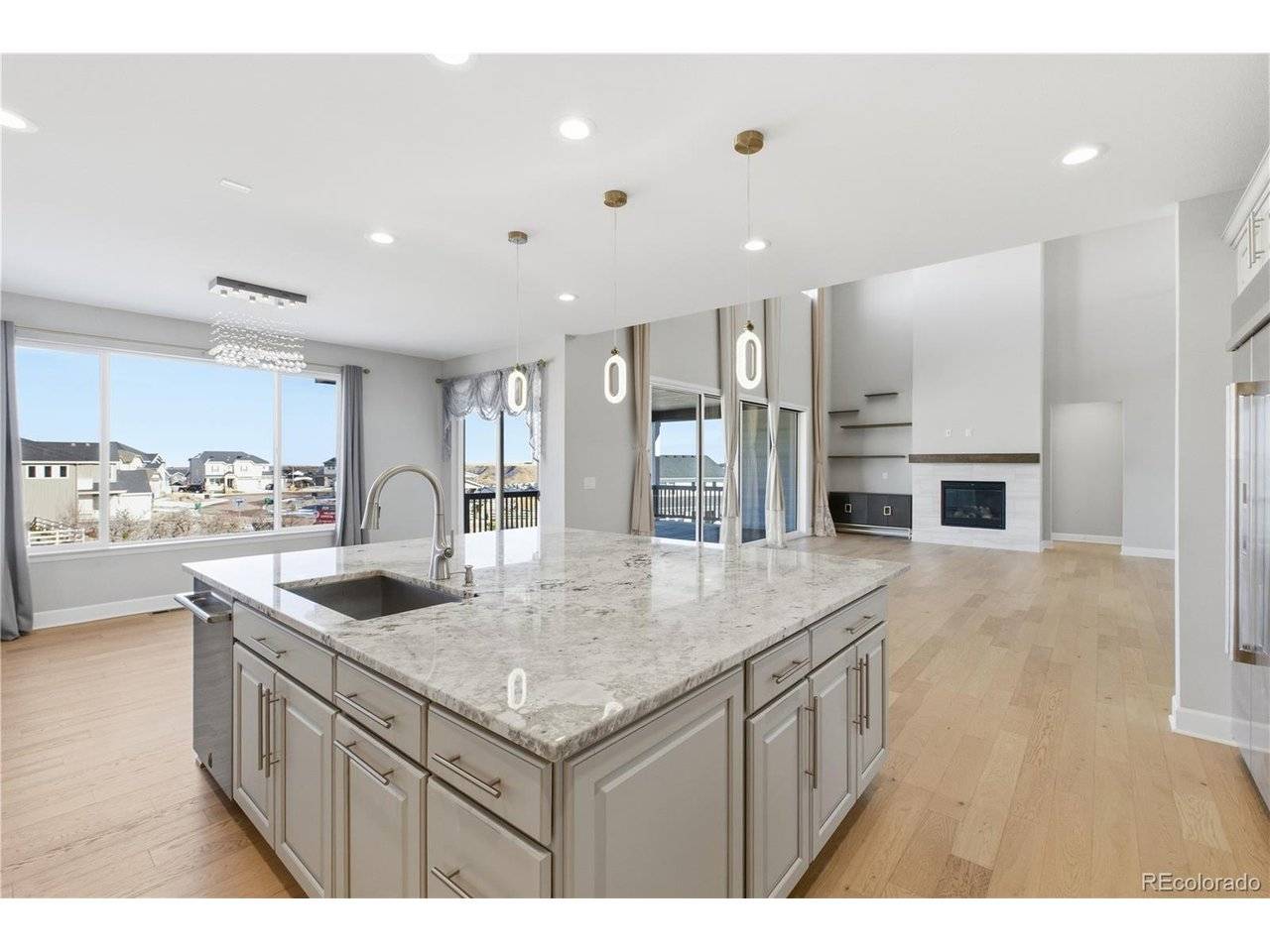 5910 Riesberg, Castle Rock, CO 80104
