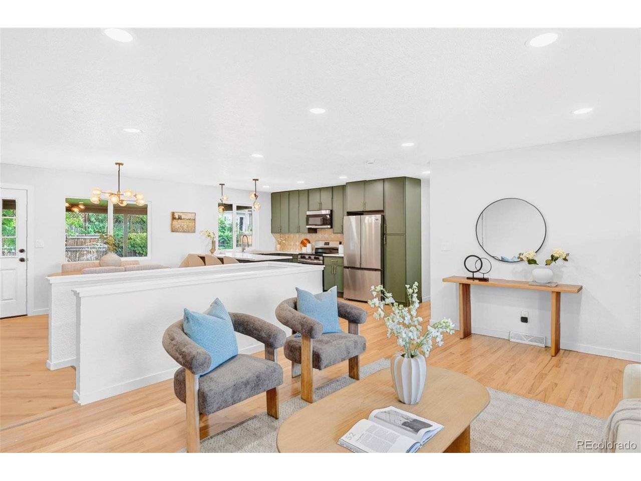 1695 S Urban, Lakewood, CO 80228