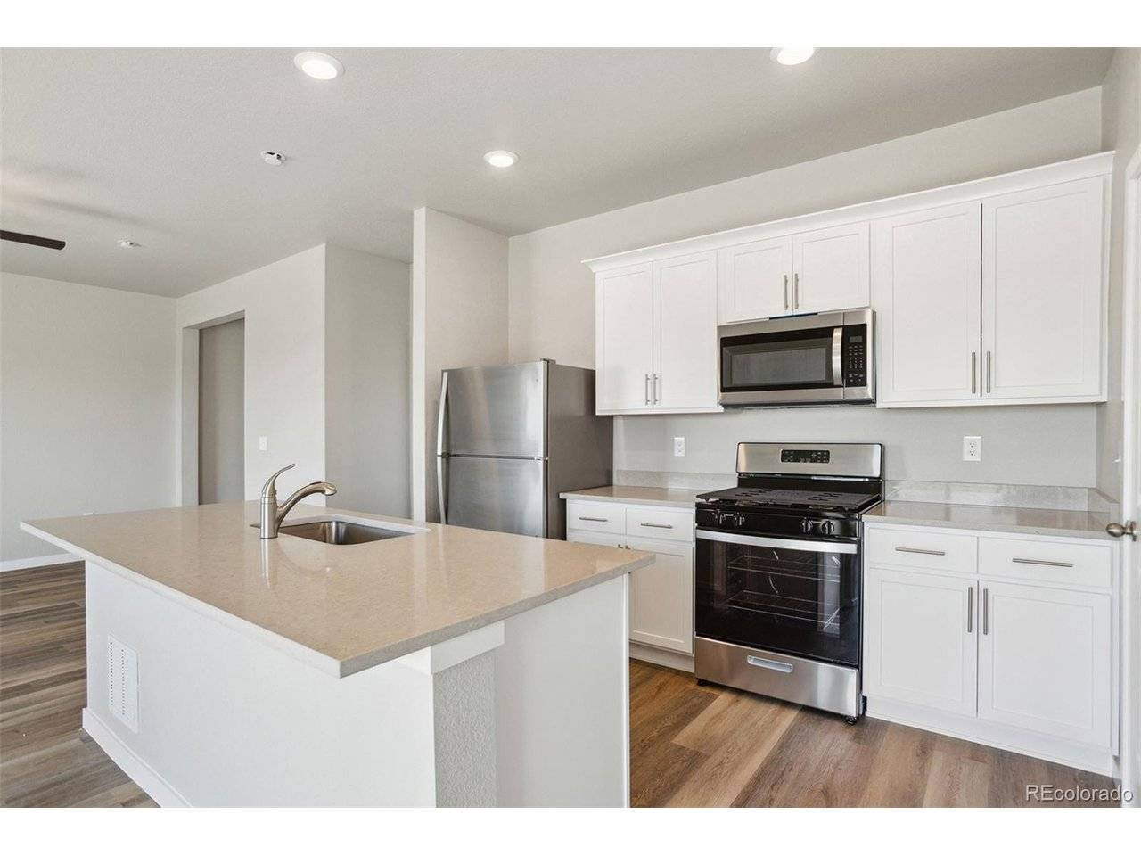 48160 Shetland, Bennett, CO 80102