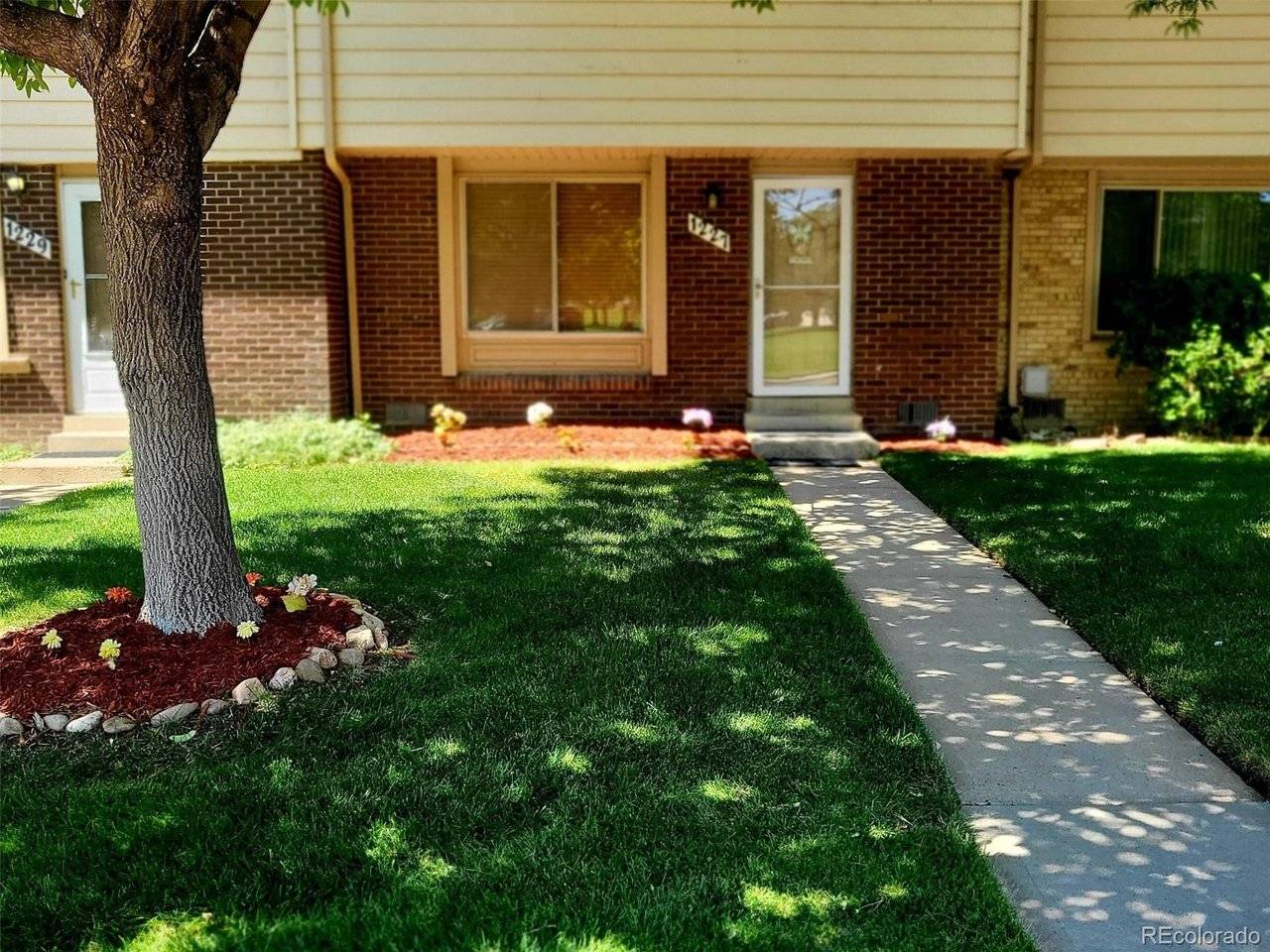 1227 S Uvalda, Aurora, CO 80012