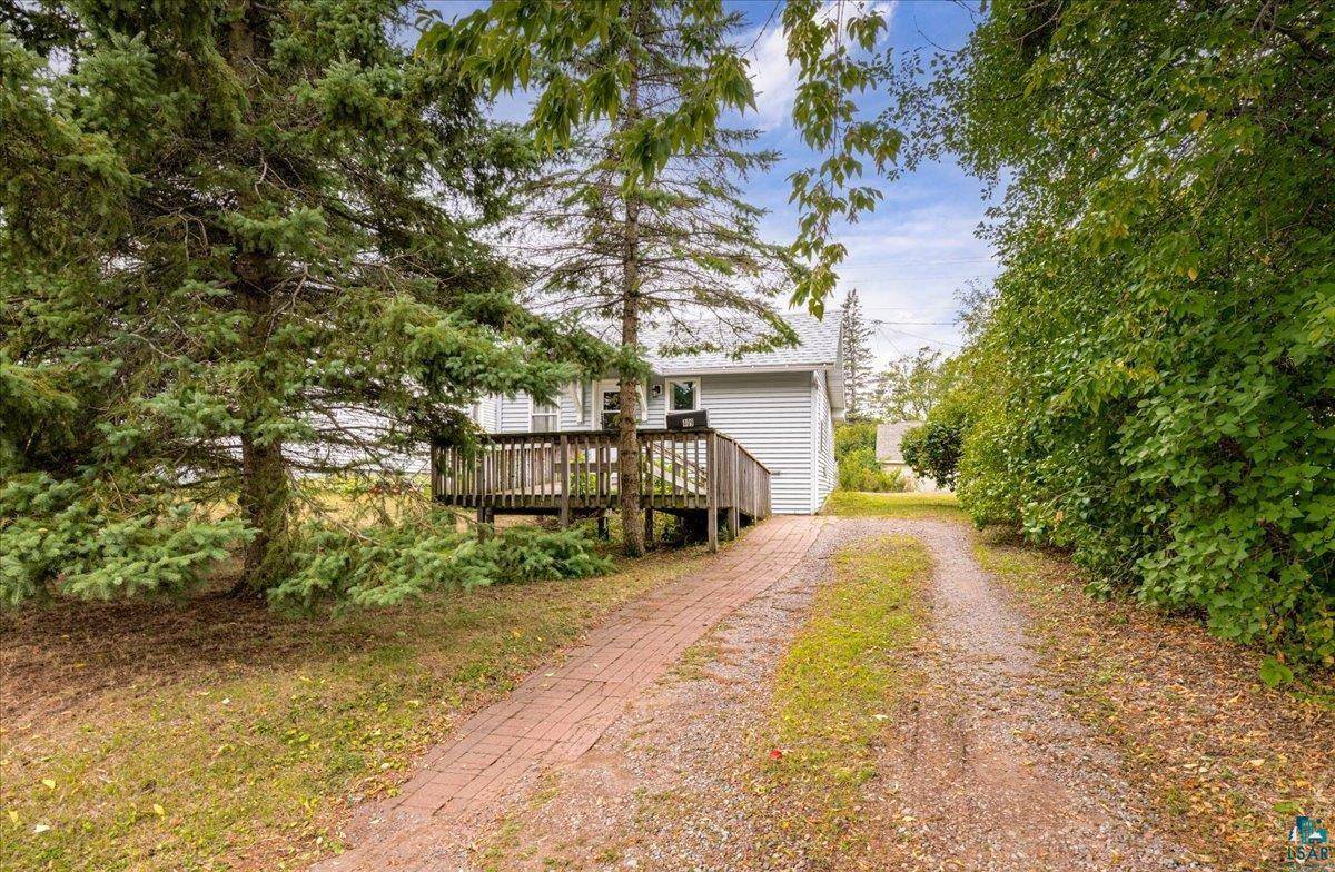 409 7th St, Cloquet, MN 55720