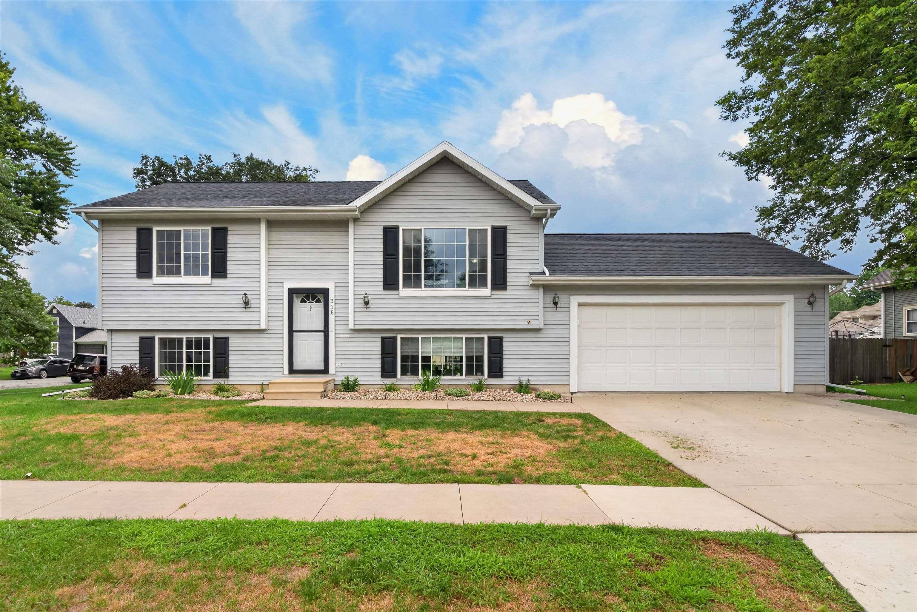 316 5th Ave. NW, Waverly, IA 50677