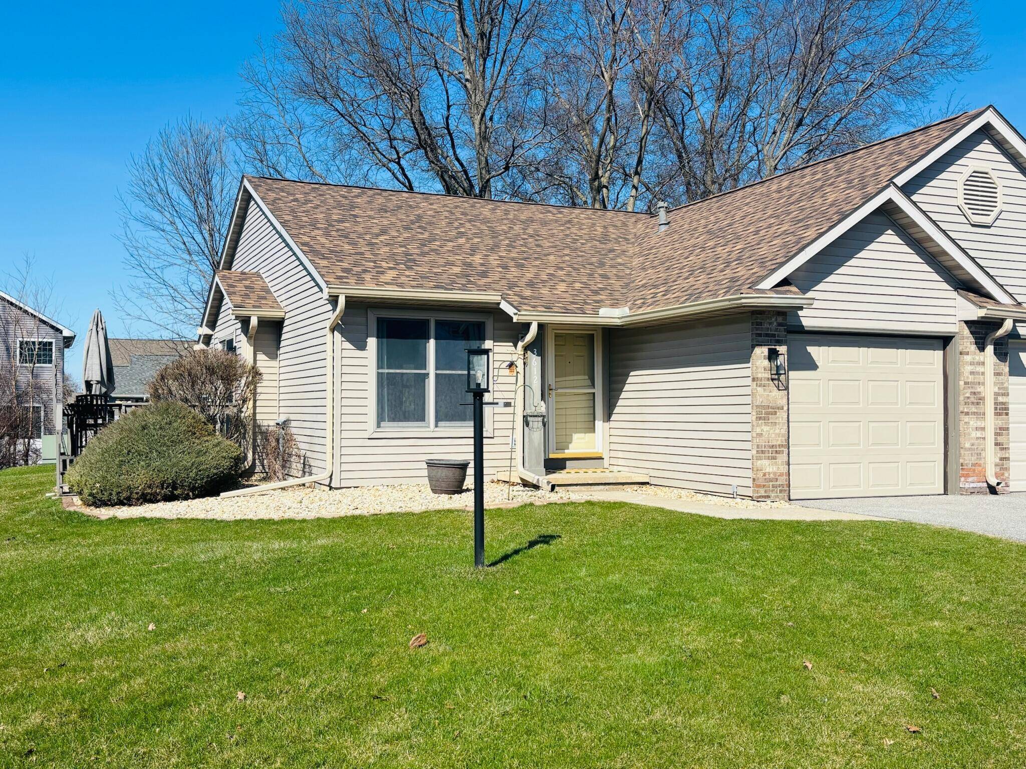 3612 Creekside DR, Valparaiso, IN 46383