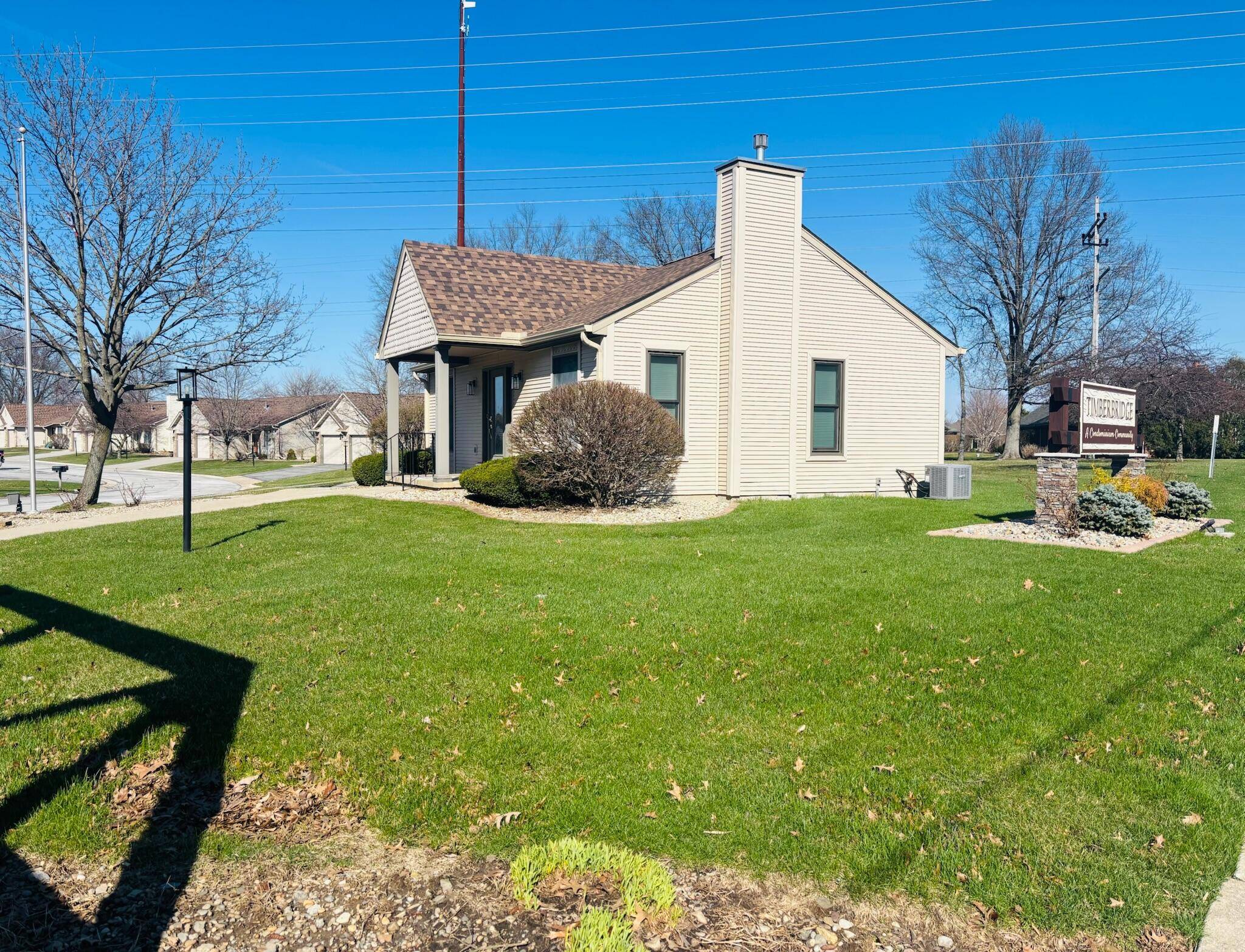 3612 Creekside DR, Valparaiso, IN 46383