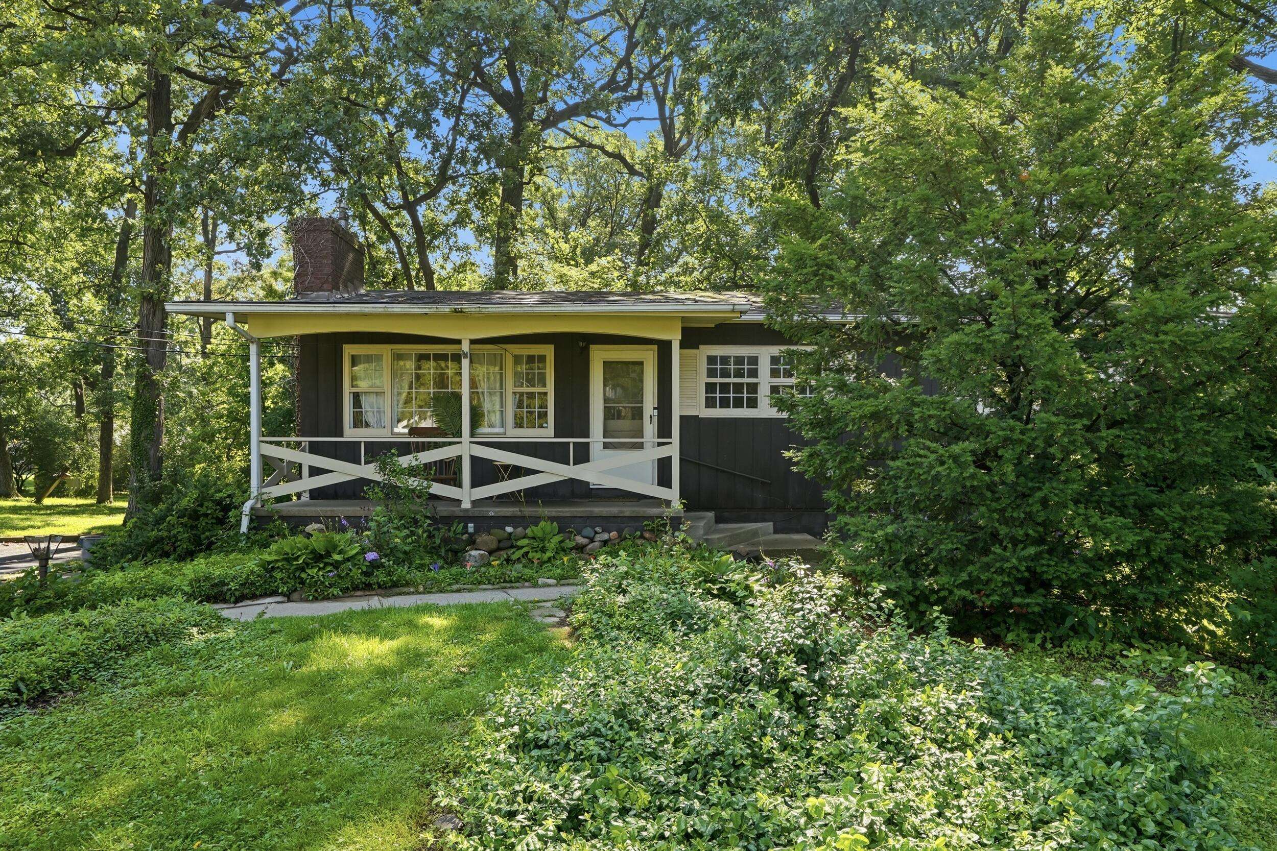 2835 Hart Street, Dyer, IN 46311