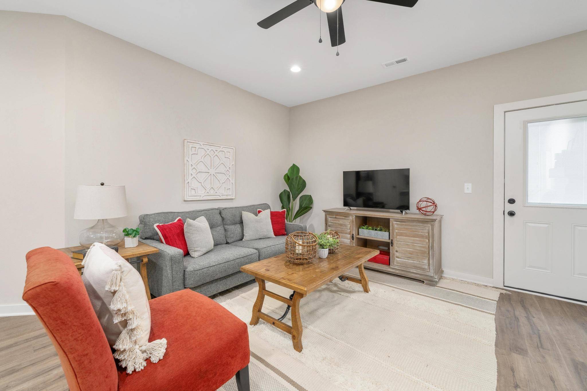 2869 S Cedar Crest Ct, Wichita, KS 67215