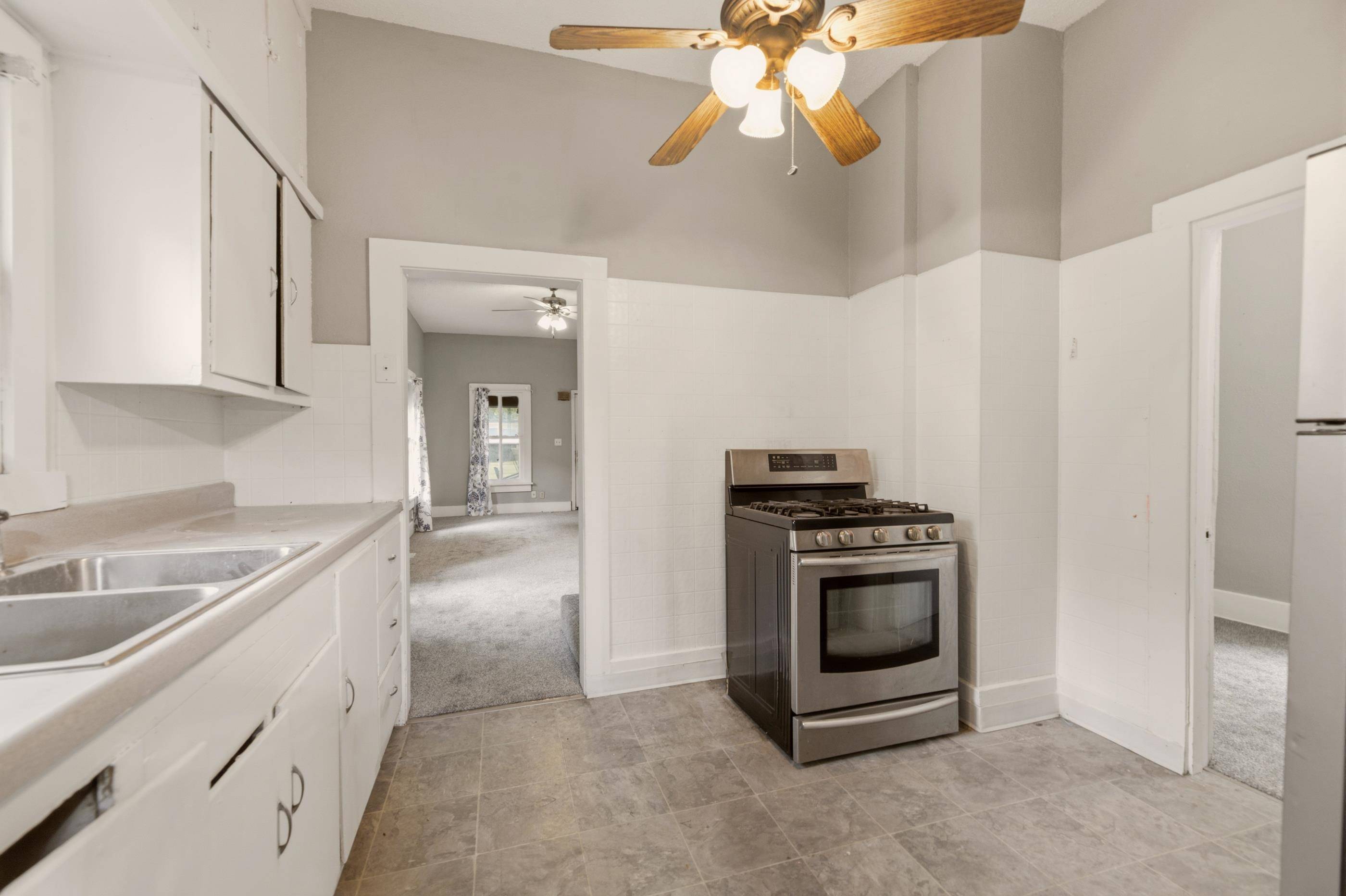 2026 N Arkansas Ave, Wichita, KS 67203