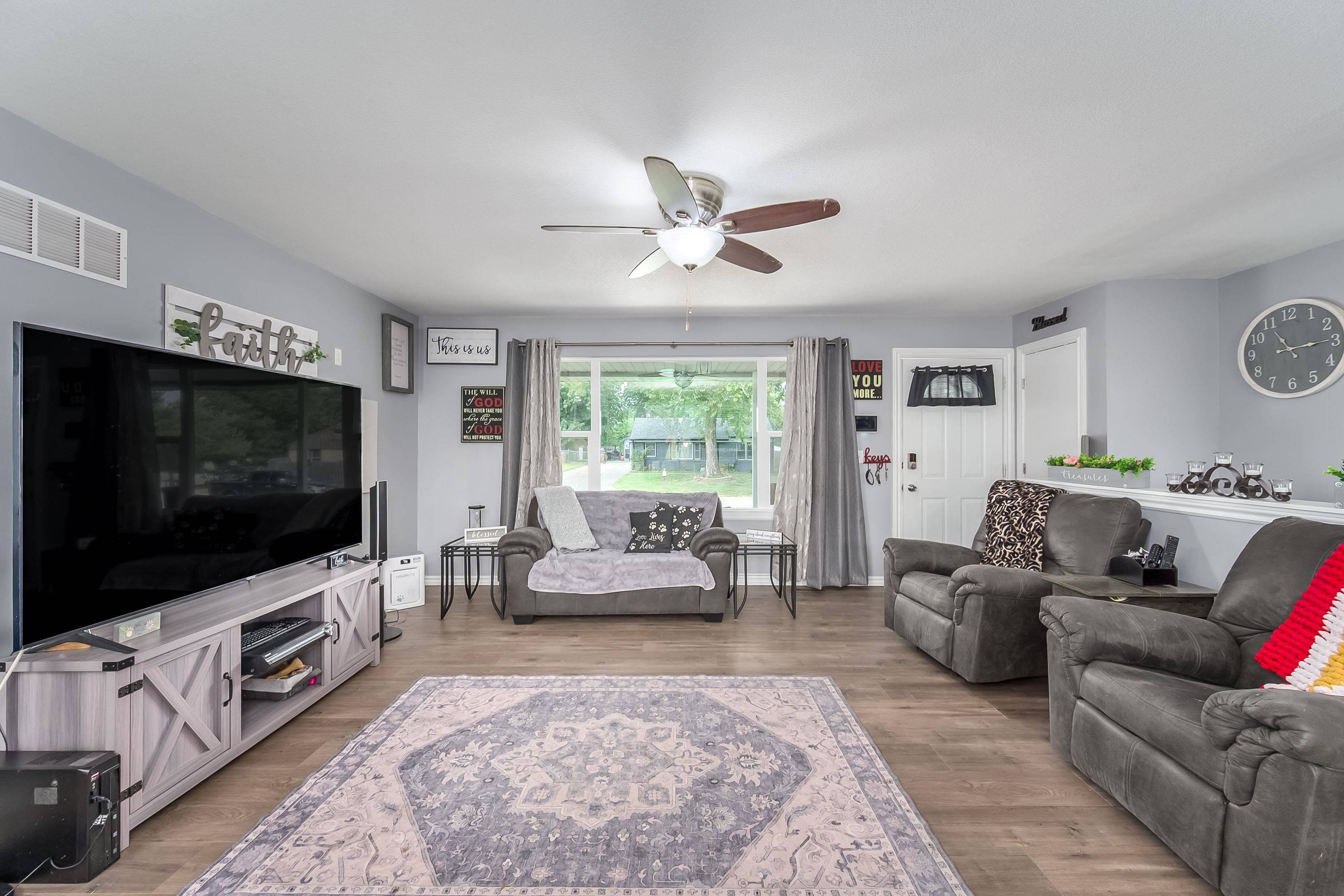 6430 N Longmont St, Park City, KS 67219