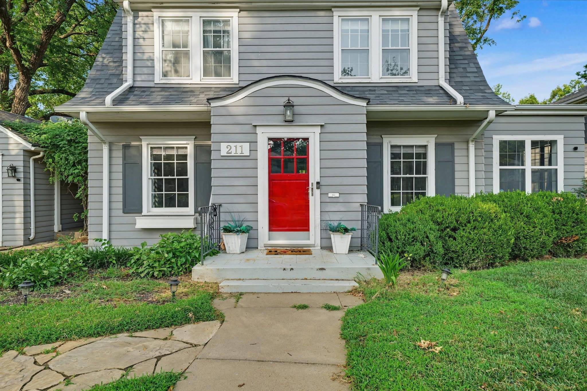 211 Greenway Rd., Salina, KS 67401