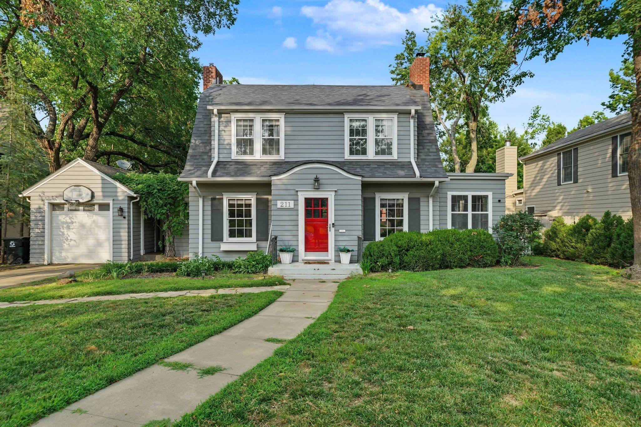 211 Greenway Rd., Salina, KS 67401