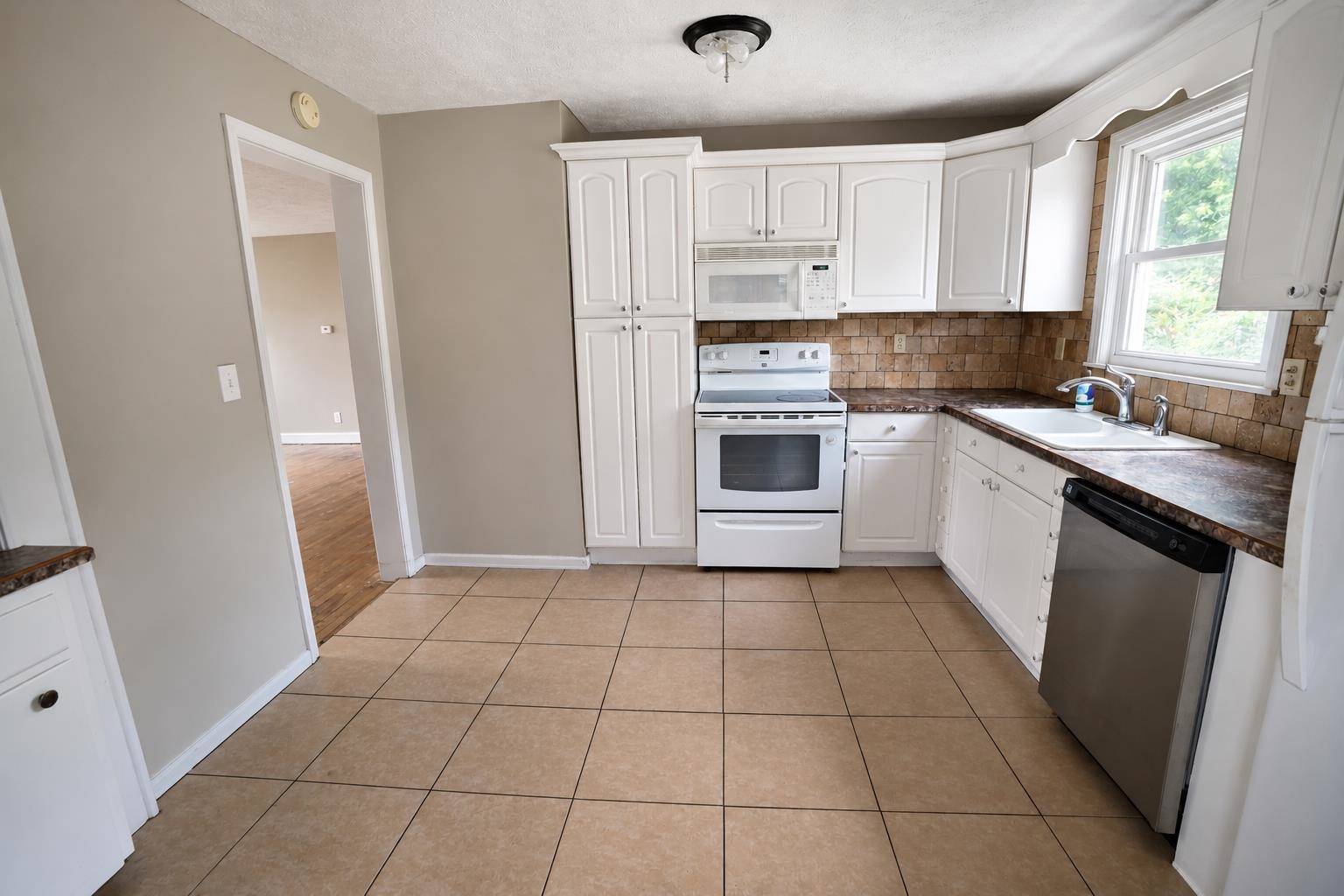 514 Windsor, Mcpherson, KS 67460