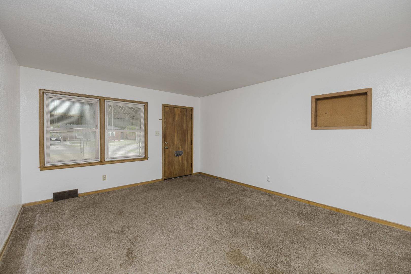 514 S Mission, Wichita, KS 67207