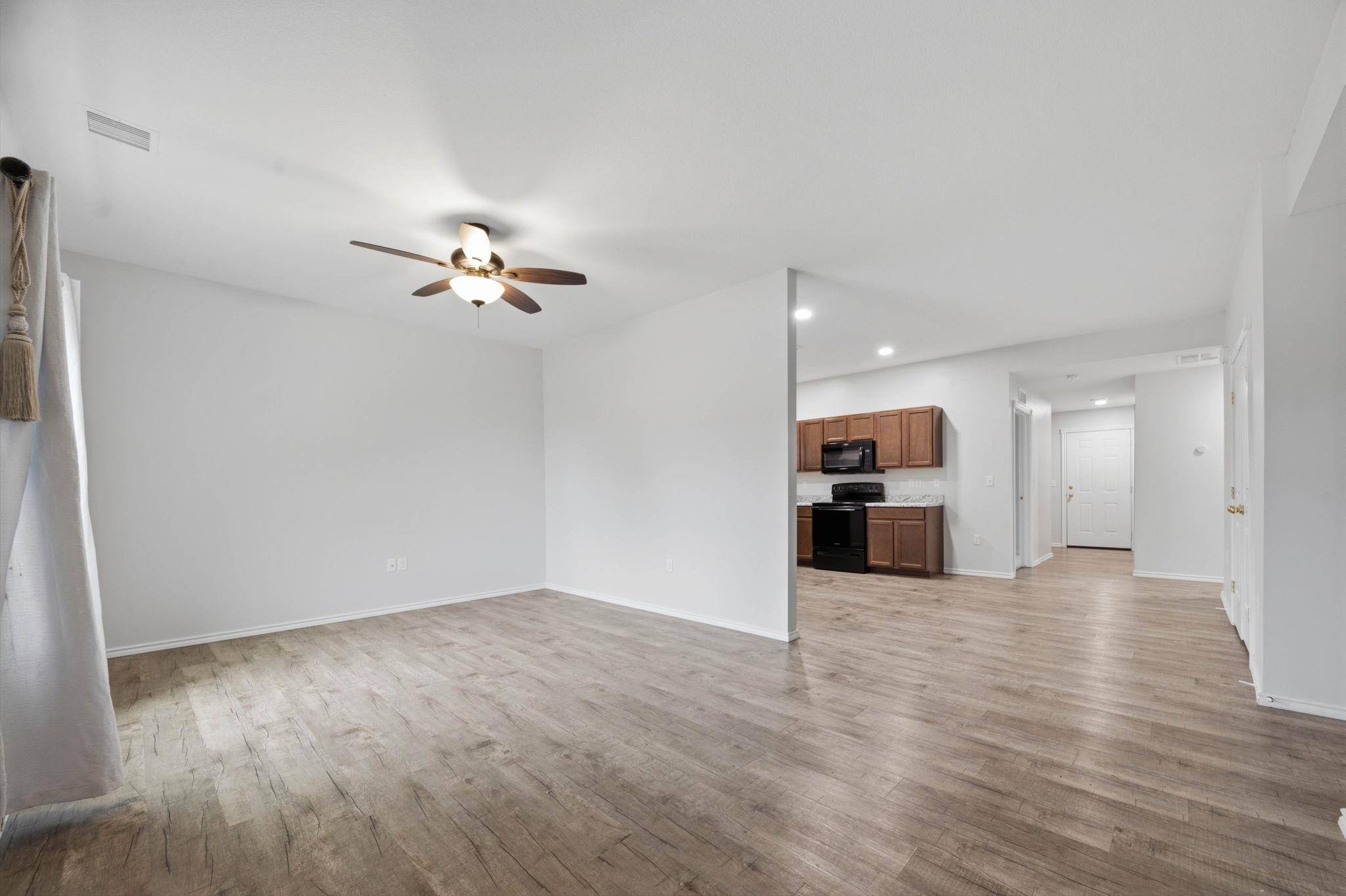 1304 N Lorraine Ave, Wichita, KS 67214