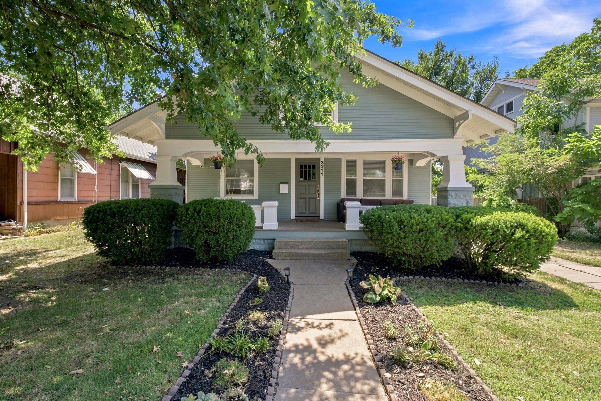 3211 E Chatfield Place, Wichita, KS 67208