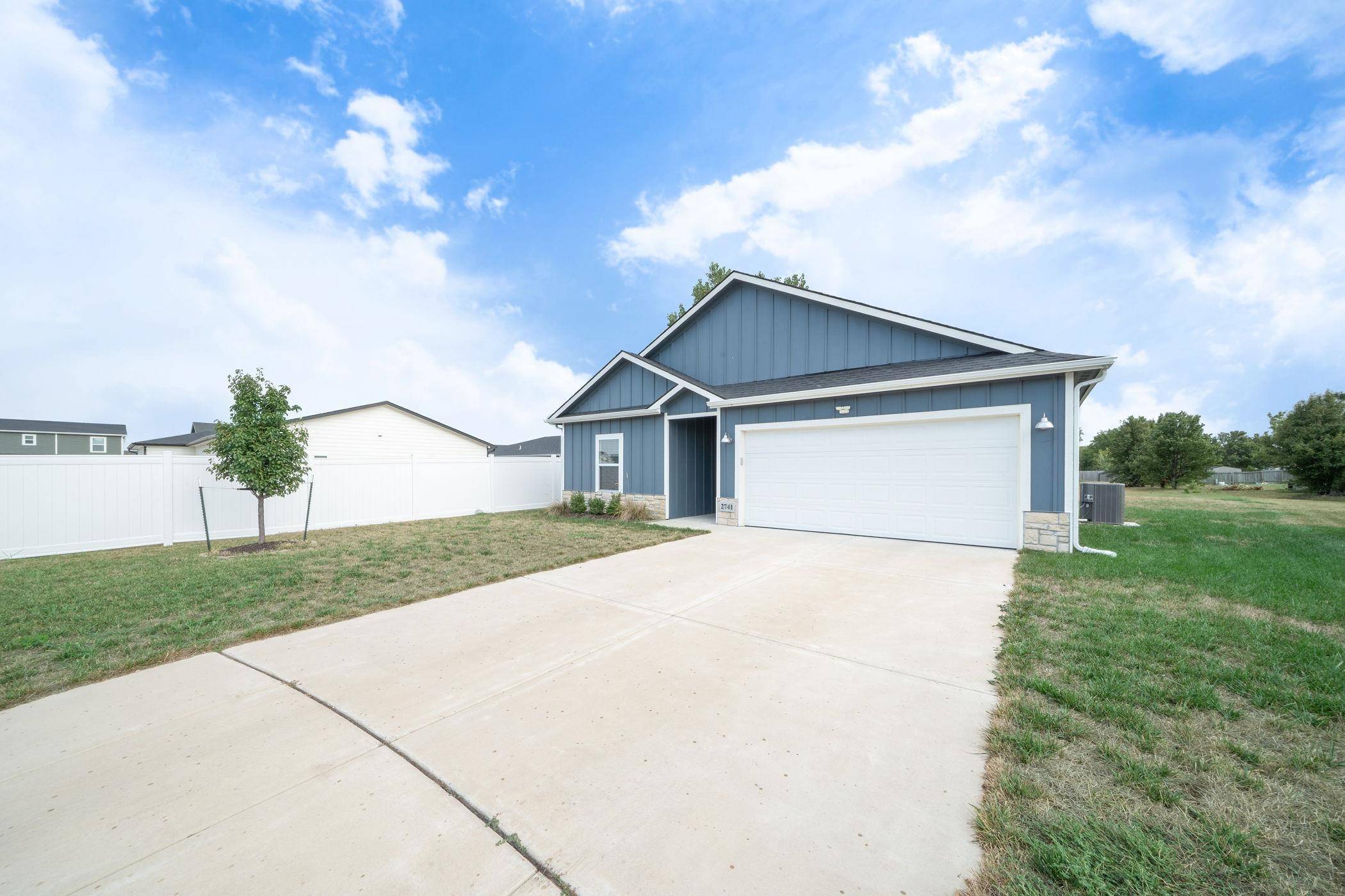 2741 S Cypress Ct, Wichita, KS 67210